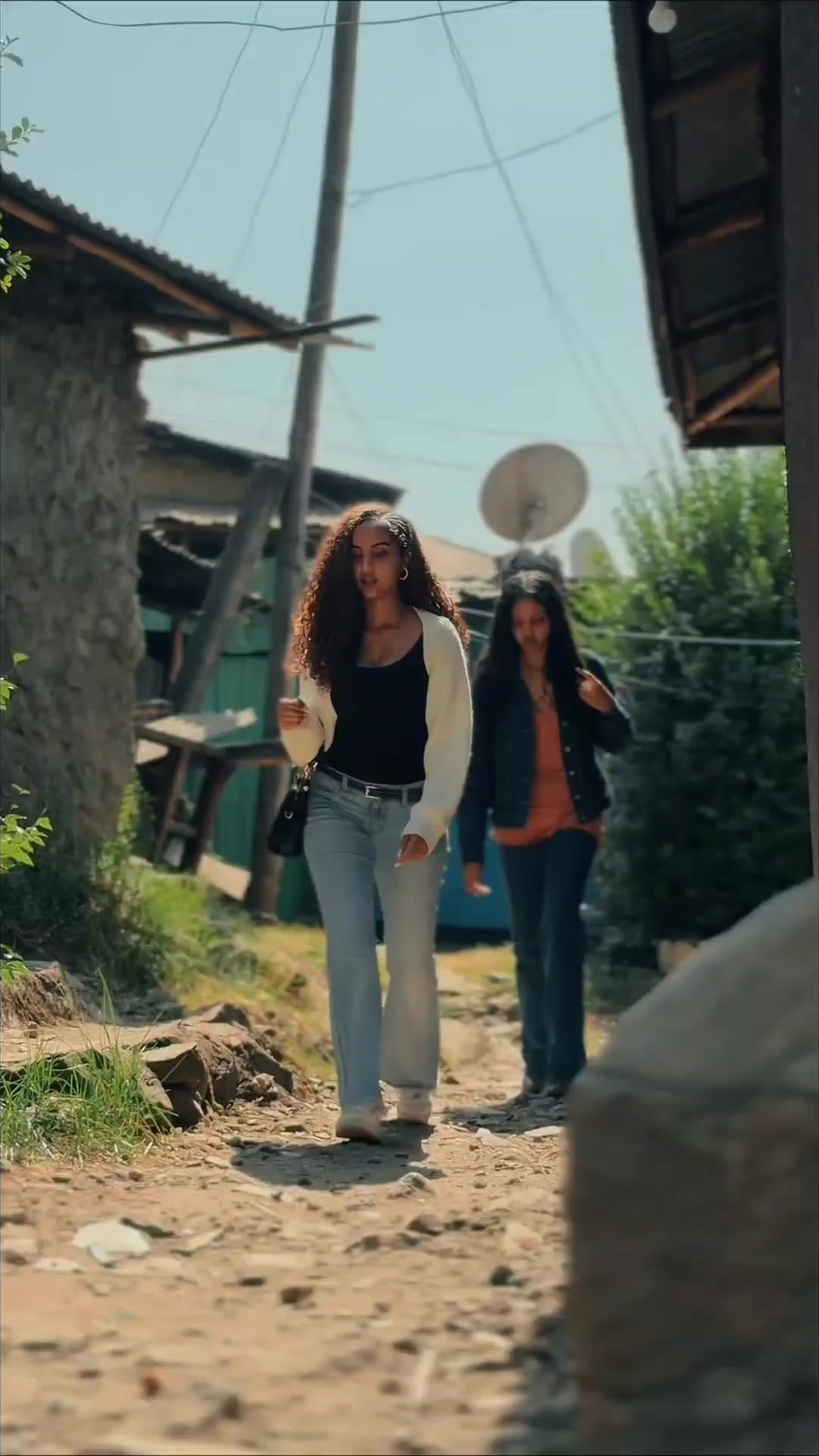 ጮሌዎቹ
